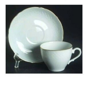 Oscar de la Renta Dresden Gold Teacup & Saucer Set – 8 Pairs + 2 Extra Saucers